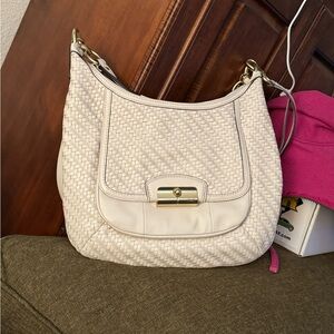 Elegant Cream Woven Shoulder Bag